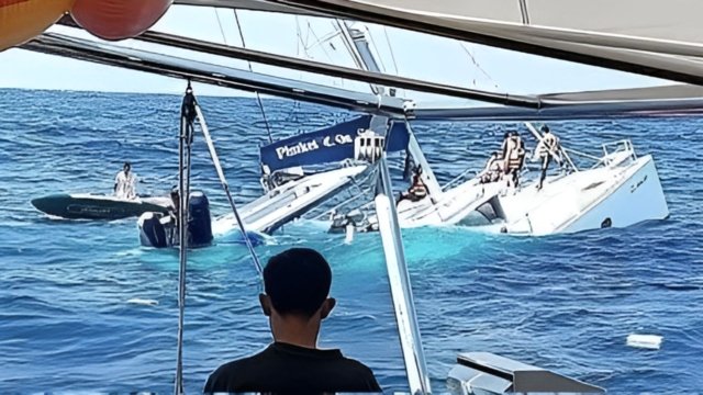 38 rescued from sinking catamaran off Phuket 38 rescued from sinking catamaran off Phuket