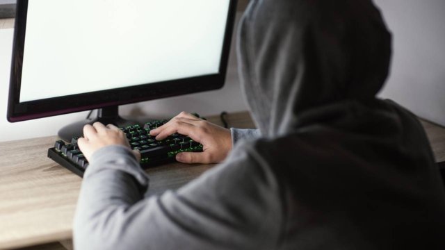 Draft bill approved to give authorities more powers to fight online scammers