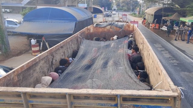 Dozens of Myanmar nationals found in trailer truck in Kanchanaburi Dozens of Myanmar nationals found in trailer truck in Kanchanaburi
