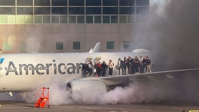 American Airlines jet engine catches fire after landing in Denver, passengers evacuated American Airlines jet engine catches fire after landing in Denver, passengers evacuated
