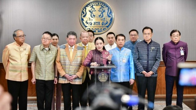 Cabinet endorses reallocation of Bt157bn to stimulate the economy Cabinet endorses reallocation of Bt157bn to stimulate the economy