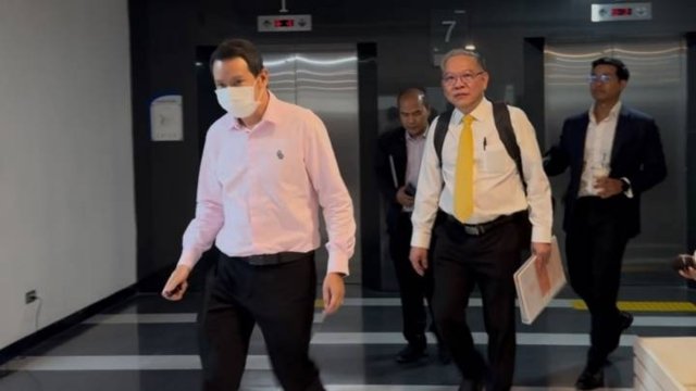 Italian-Thai executive and engineers report to DSI for questioning