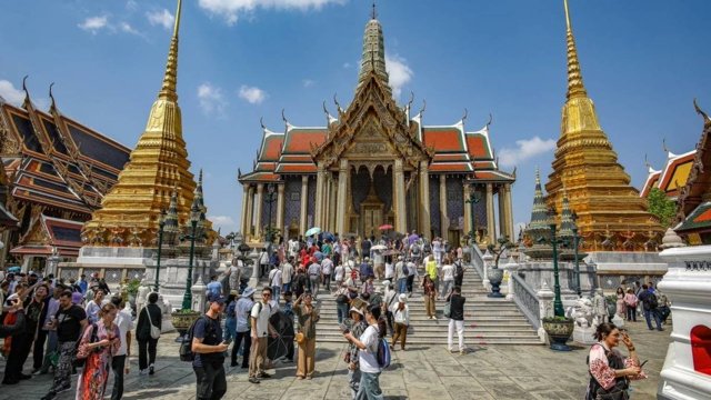Chinese tourist numbers drop, but tourism revenue climbs Chinese tourist numbers drop, but tourism revenue climbs