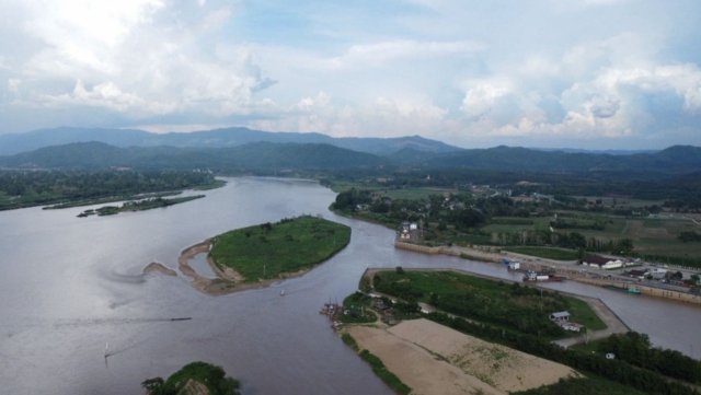 Government urged to address transboundary river contamination with China