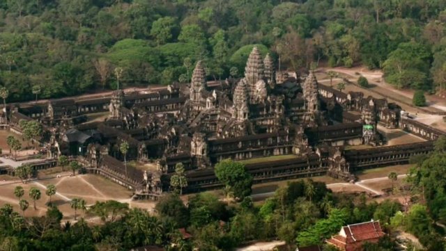 Thailand suspends bus services to Cambodia amid border restrictions