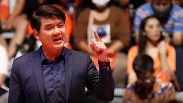 Thai PM urged to dissolve parliament Thai PM urged to dissolve parliament