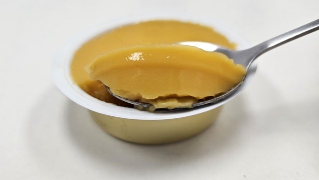 High-protein soft jelly pudding for safe swallowing High-protein soft jelly pudding for safe swallowing