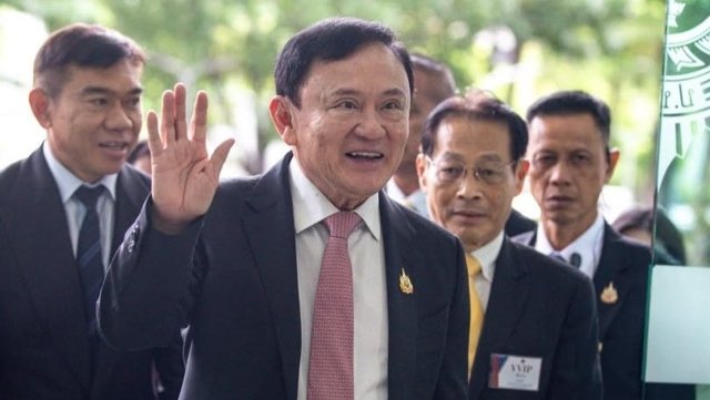 Thaksin lèse majesté case: Prosecutors’ panel opts not to appeal 8–2 Thaksin lèse majesté case: Prosecutors’ panel opts not to appeal 8–2
