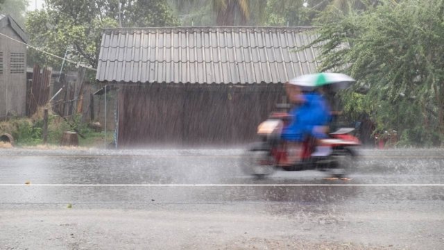 Typhoon warning for this weekend Typhoon warning for this weekend