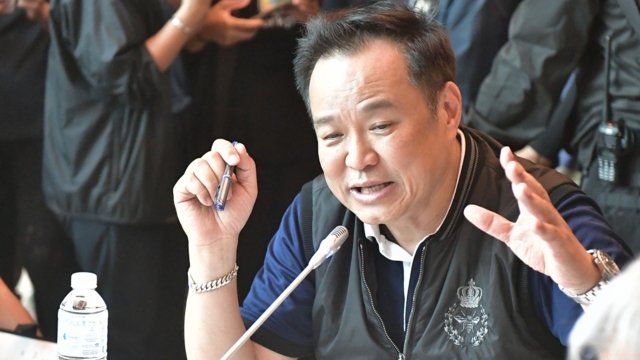PM sets two-week deadline for completion of Hat Yai cleanup