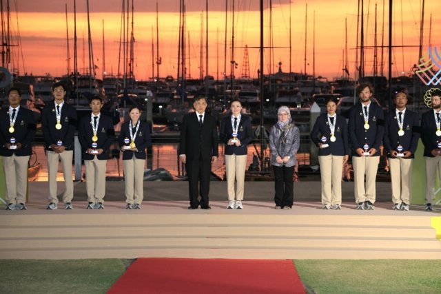 Queen leads Thailand closer to overall SEA Games crown