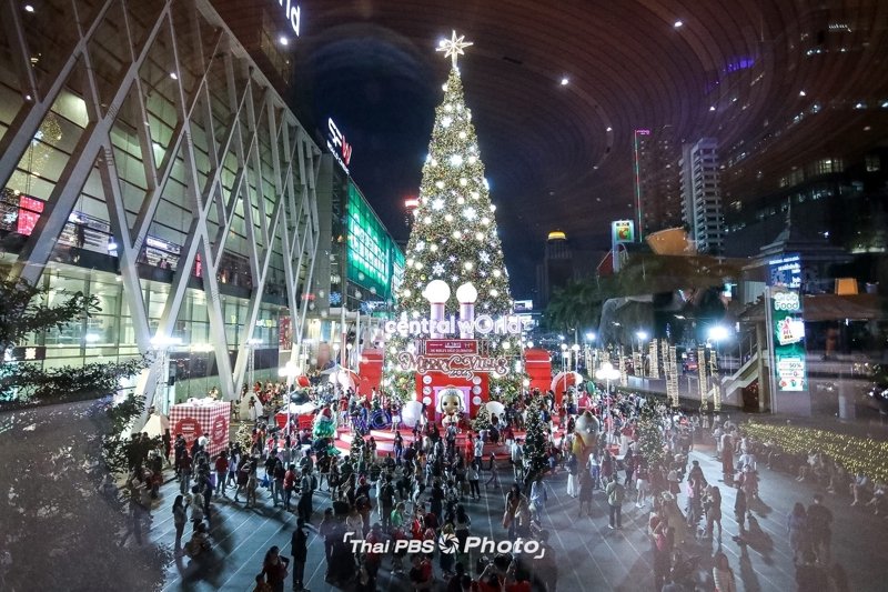 How Thais celebrate Christmas in Bangkok