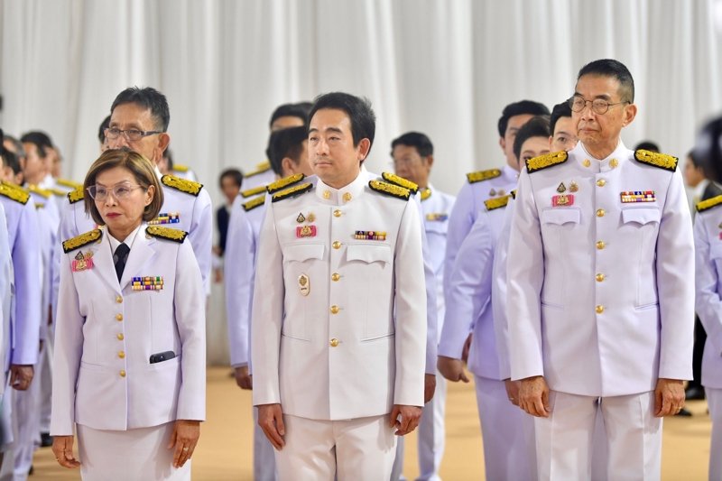 Paetongtarn officially becomes new Thai PM