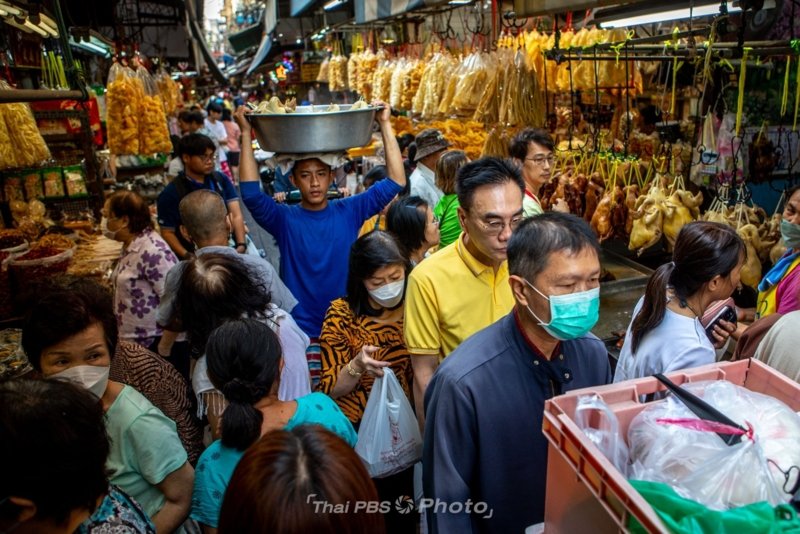 Yaowarat market bustling ahead of Chinese New Year