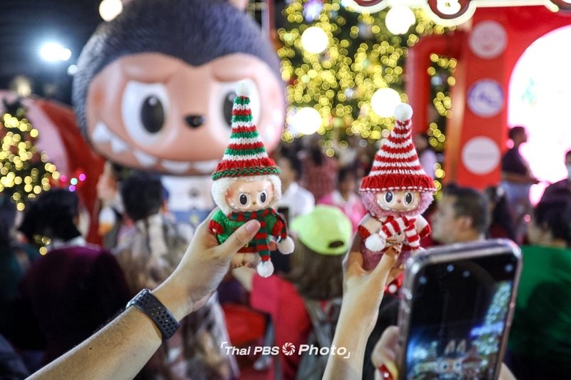 How Thais celebrate Christmas in Bangkok