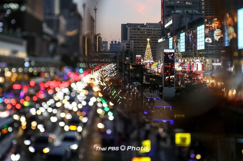 How Thais celebrate Christmas in Bangkok