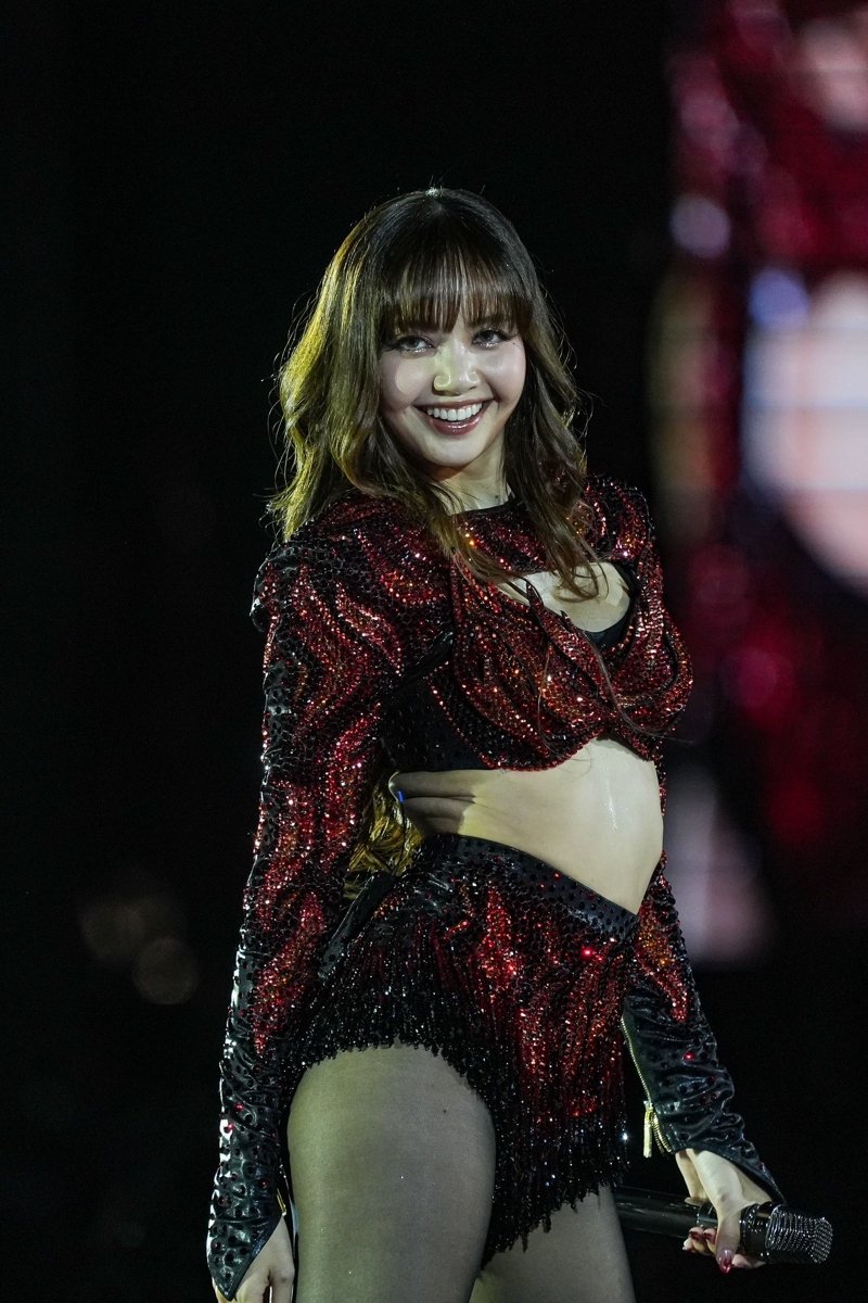 LISA performs at Thailand Amazing Countdown 2025