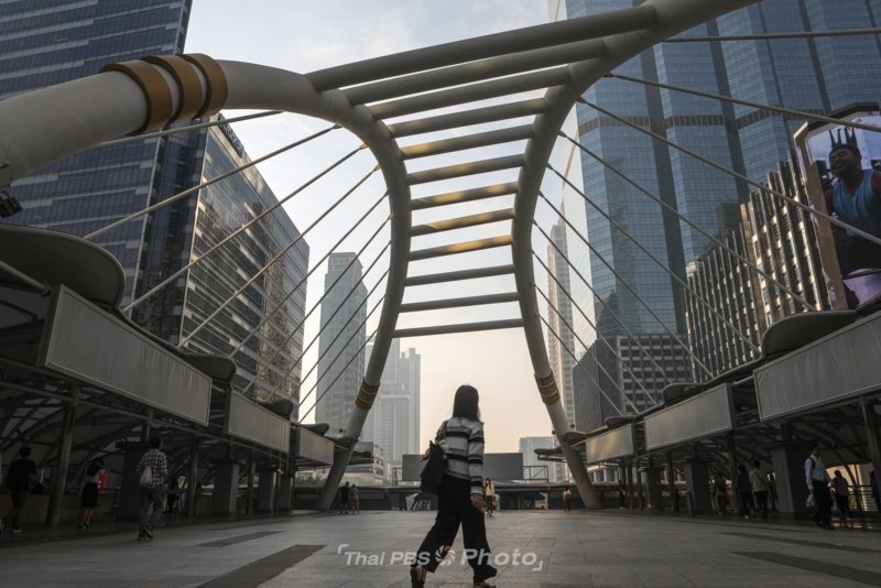 Air pollution in Bangkok reaches unhealthy levels