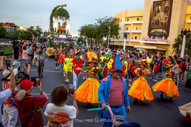 Songkran festivities 2025 - in pictures