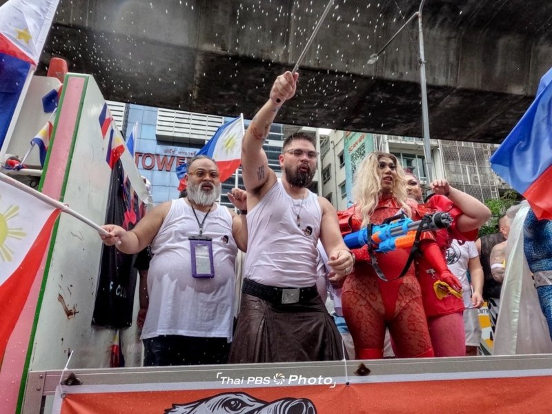 Songkran festivities 2025 - in pictures