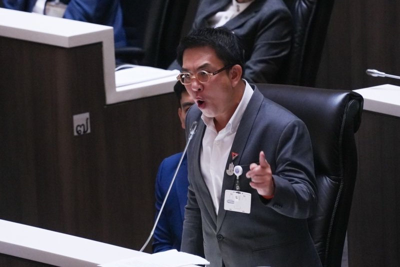 No-confidence debate against PM Paetongtarn - in pictures