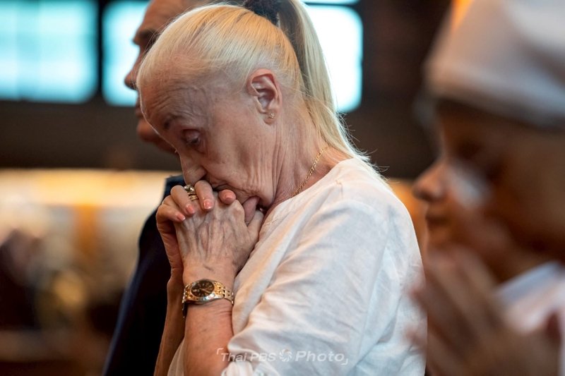 Christians in Bangkok mourn passing of Pope Francis