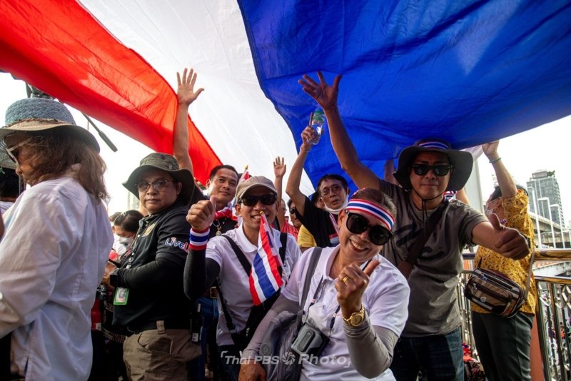 Mass protests against PM Paetongtarn - in pictures