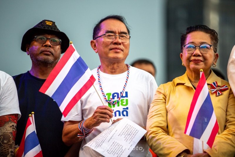 Mass protests against PM Paetongtarn - in pictures