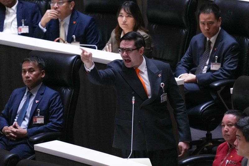No-confidence debate against PM Paetongtarn - in pictures