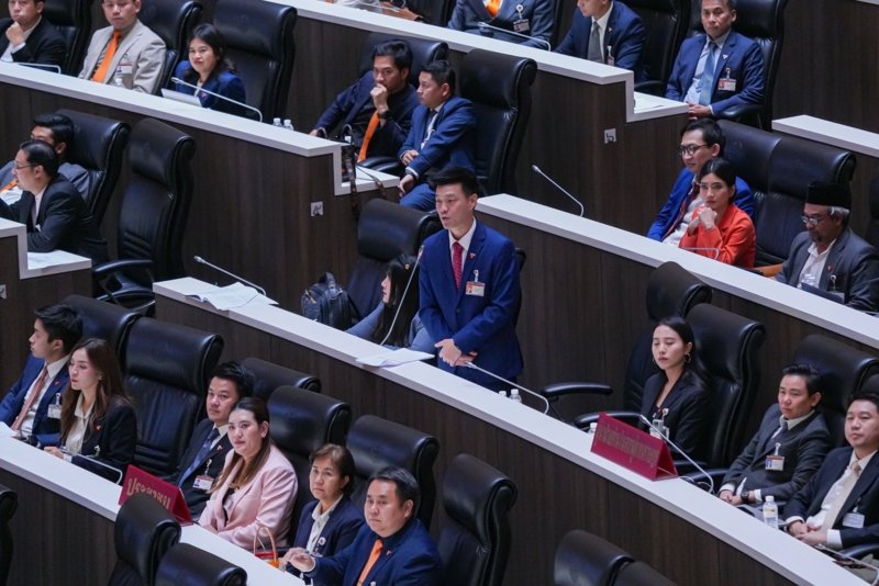 No-confidence debate against PM Paetongtarn - in pictures
