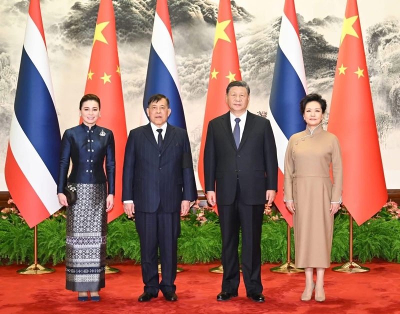 In pictures: Their Majesties state visit to China