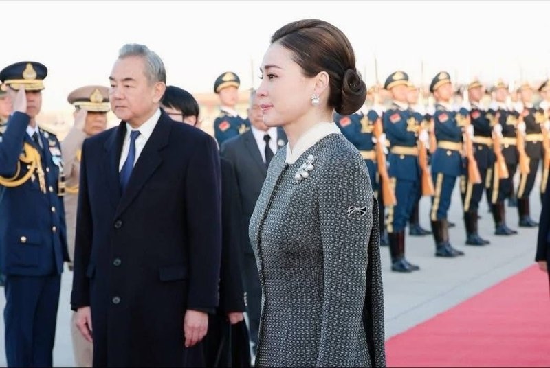 In pictures: Their Majesties state visit to China