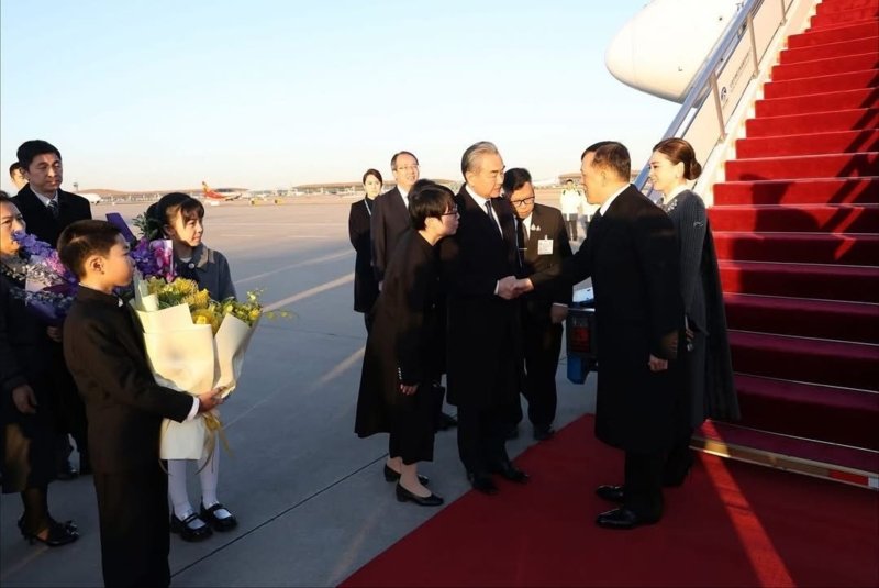 In pictures: Their Majesties state visit to China