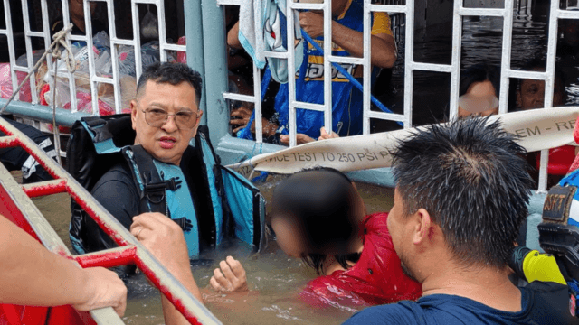 Kabin Buri prison moves inmates to Sa Kaeo as floodwaters rise