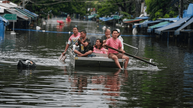 Cabinet approves ฿10.5bn central fund for flood relief
