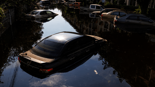 Flooding persists in Bangkok and 22 provinces