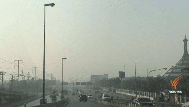 Motorists told to switch to public transport to help ease air pollution Motorists told to switch to public transport to help ease air pollution