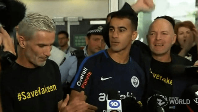 'I love Australia' says refugee Bahraini footballer as he arrives in Melbourne 'I love Australia' says refugee Bahraini footballer as he arrives in Melbourne