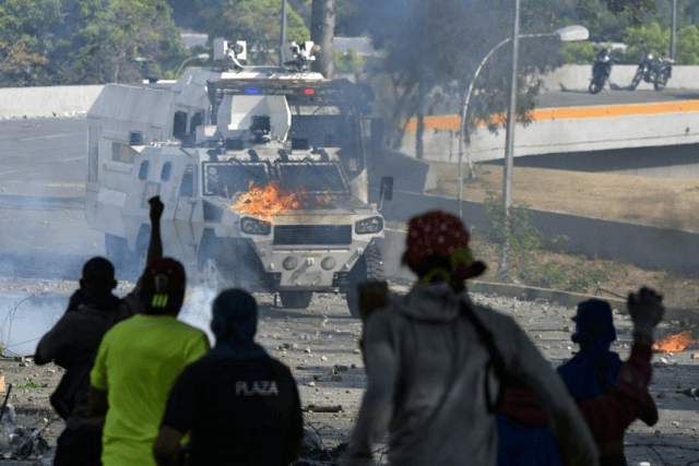 Clashes break out at Venezuela May Day protest Clashes break out at Venezuela May Day protest