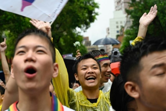 In first for Asia, Taiwan lawmakers back same-sex marriage In first for Asia, Taiwan lawmakers back same-sex marriage