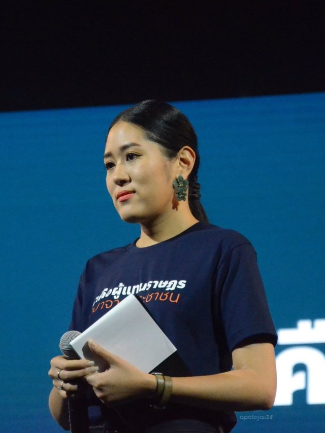Embattled Future Forward spokeswoman gets overwhelming online support Embattled Future Forward spokeswoman gets overwhelming online support