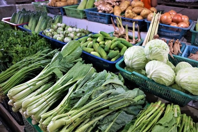 41 percent of vegetables in Thai markets exceed contamination standards 41 percent of vegetables in Thai markets exceed contamination standards