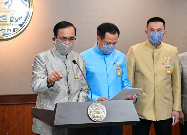PM warns governors to enforce strict measures to contain virus spread or face transfer PM warns governors to enforce strict measures to contain virus spread or face transfer