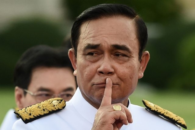 Palang Pracharath gives PM old-politics dilemma Palang Pracharath gives PM old-politics dilemma