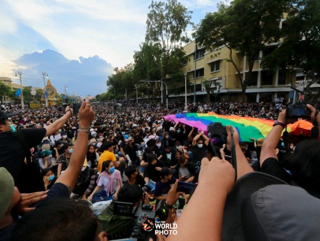 Students warned to avoid referring to the Thai Monarchy in an improper way Students warned to avoid referring to the Thai Monarchy in an improper way