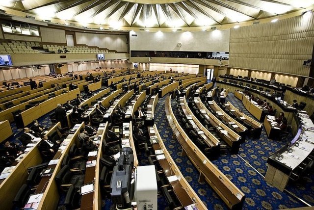 Democrat party proposes meeting of all whips to settle charter changes differences Democrat party proposes meeting of all whips to settle charter changes differences