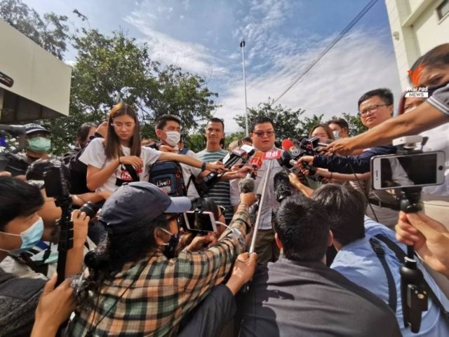 Four prominent Thai protest leaders face lèse majesté charges Four prominent Thai protest leaders face lèse majesté charges