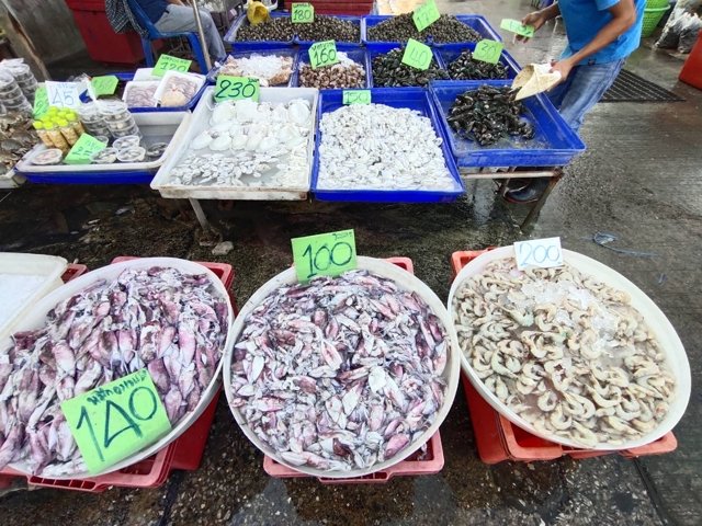 Seafood vendor in Sa Kaew province commits suicide after business fails Seafood vendor in Sa Kaew province commits suicide after business fails