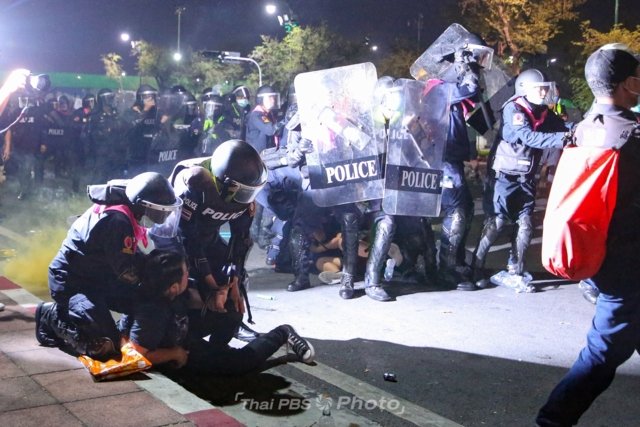 Six Thai media organizations urge everyone in political conflict to show restraint Six Thai media organizations urge everyone in political conflict to show restraint