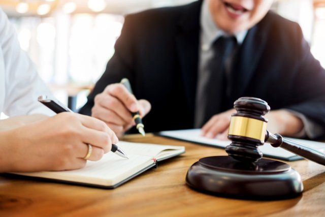Transgender people can wear clothes of their choice at law training course Transgender people can wear clothes of their choice at law training course